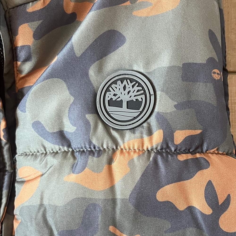 Timberland Kids Camo Puffer Vest - Forest Green & Tan - Picture 3 of 5